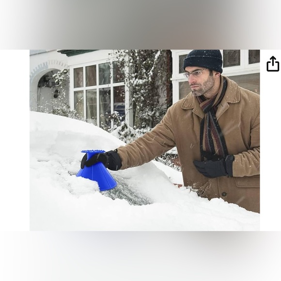 Magically Car Ice Scraper - Picture 2 of 6